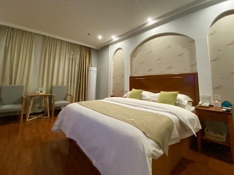 Greentree Inn Shandong Linxi Pingyi Mengyang Road Express Hotel Dış mekan fotoğraf