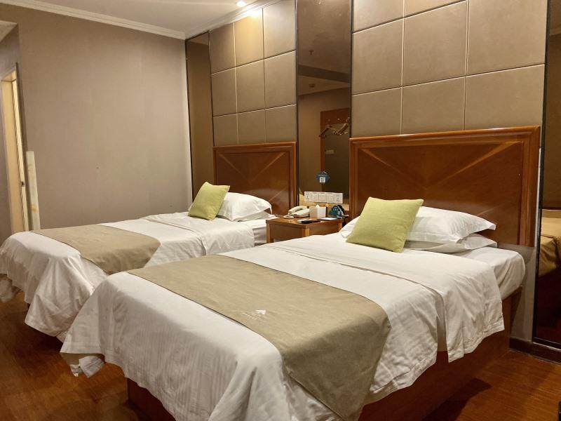Greentree Inn Shandong Linxi Pingyi Mengyang Road Express Hotel Dış mekan fotoğraf