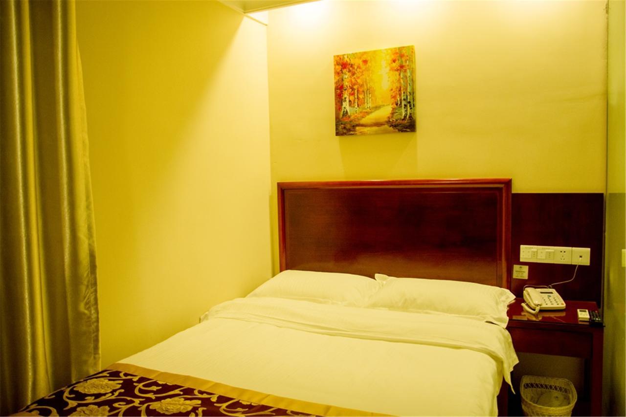 Greentree Inn Shandong Linxi Pingyi Mengyang Road Express Hotel Dış mekan fotoğraf