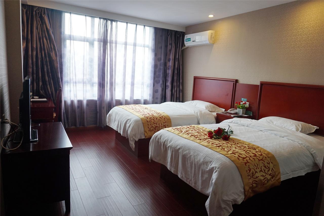 Greentree Inn Shandong Linxi Pingyi Mengyang Road Express Hotel Dış mekan fotoğraf